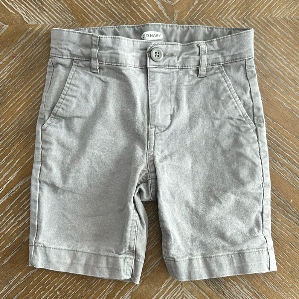 Old Navy Boys Grey Built-In Flex Twill Straight Uniform Shorts Size 5